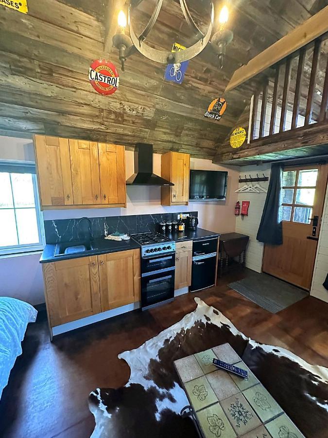 Lake View Lodges ลองเมลฟอร์ด ภายนอก รูปภาพ