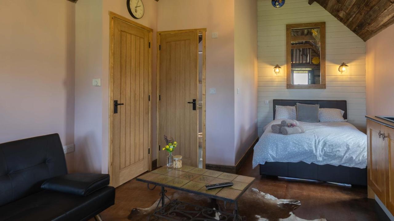 Lake View Lodges ลองเมลฟอร์ด ภายนอก รูปภาพ