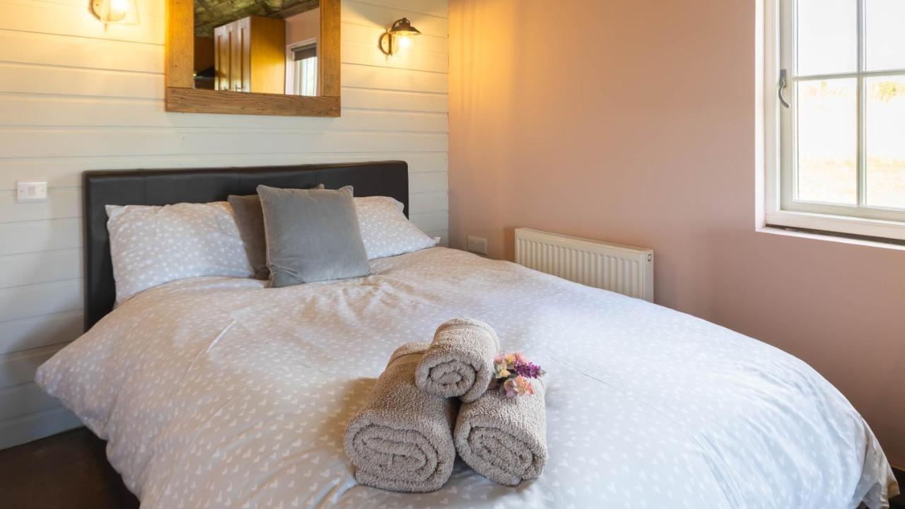 Lake View Lodges ลองเมลฟอร์ด ภายนอก รูปภาพ